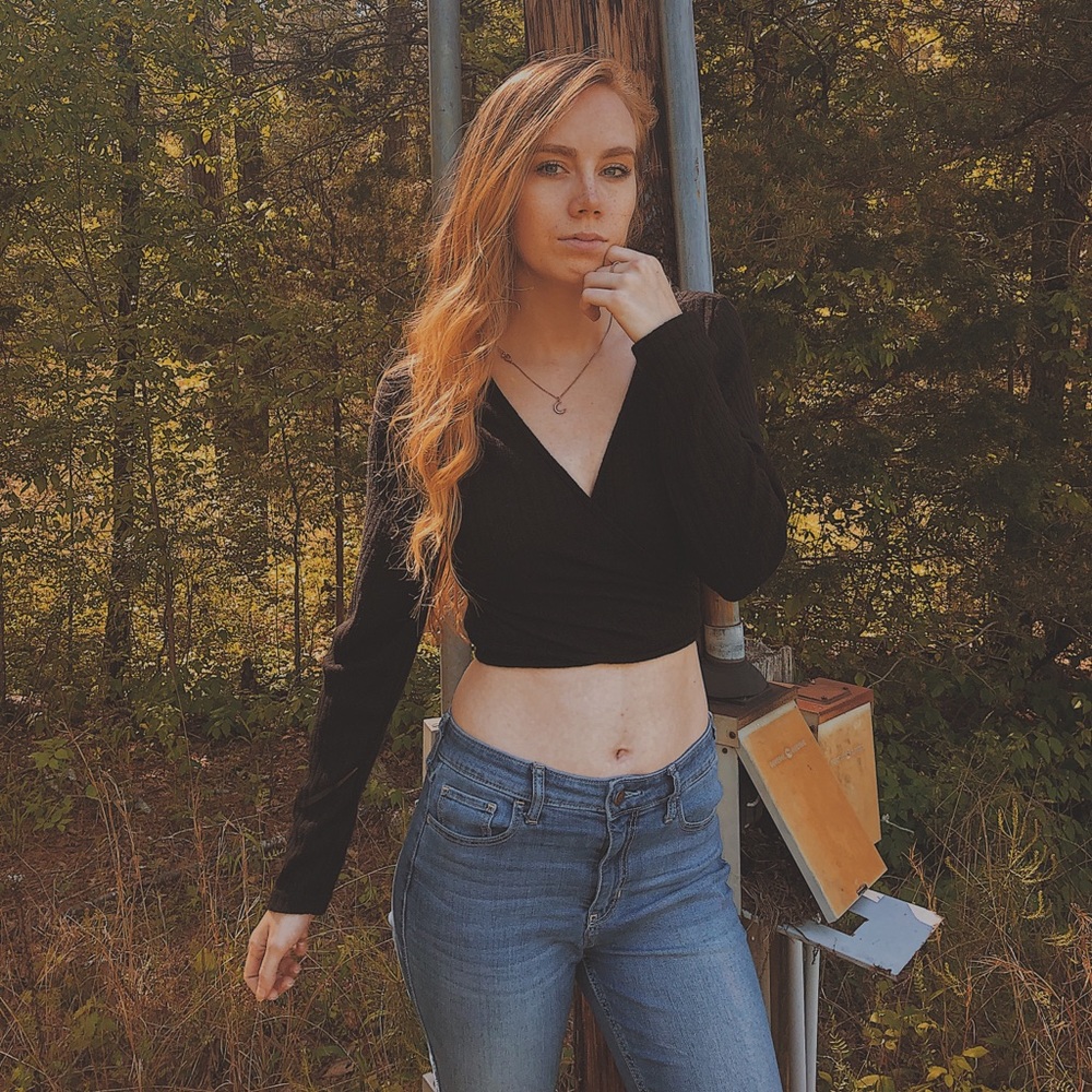 Black Long Sleeve Tie Up Crop Top